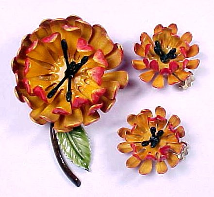 UNS10 yellow enamel flower pin/ers